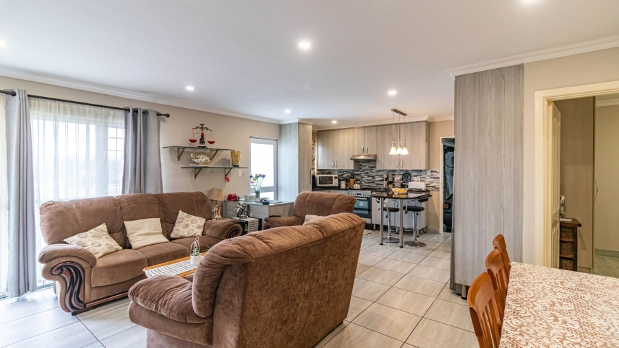 3 Bedroom Property for Sale in Nahoon Valley Park Eastern Cape